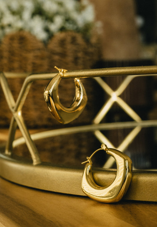 Square huggie earrings
